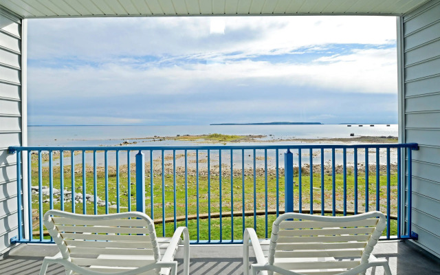 Best Western Harbour Pointe Lakefront