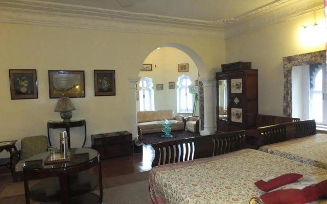 Hotel Udai Bilas Palace-Dungarpur