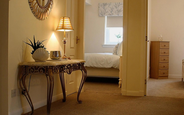 Linden Apartment