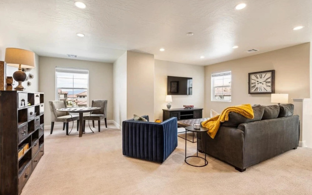 Black Rock Hills 5 Bedroom Home