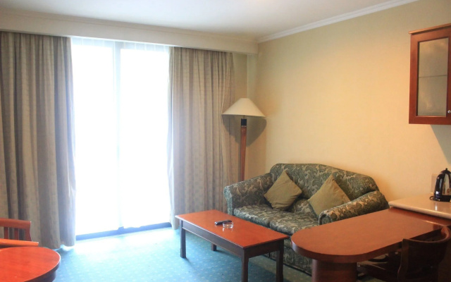 Grand Arkenso Parkview Hotel