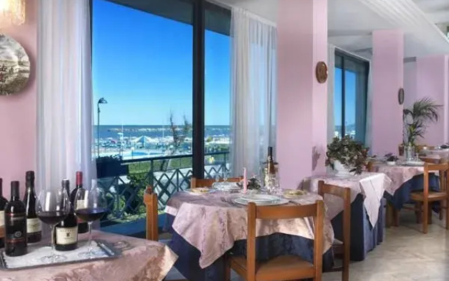Hotel Diplomatic