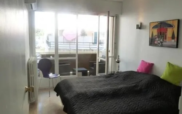 Gazaniere One Bed