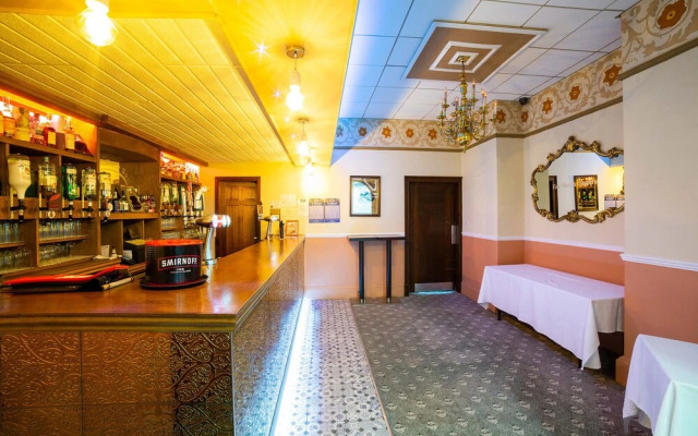 The Douglas Hotel