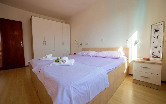 Beach Apartments Lavica