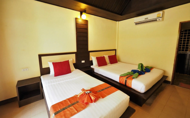 Lanta Paragon Bungalow