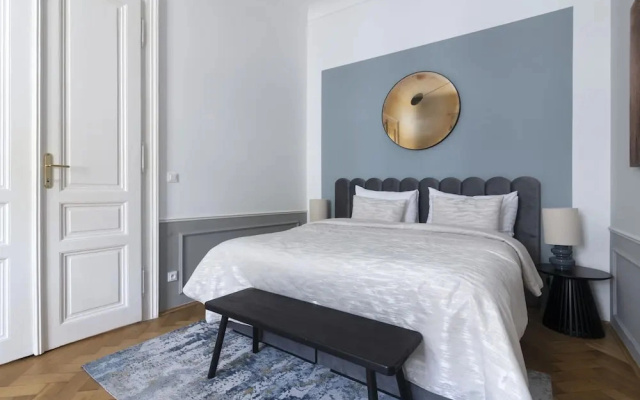 Charming 2-bedroom Apartment in the Heart of Prague