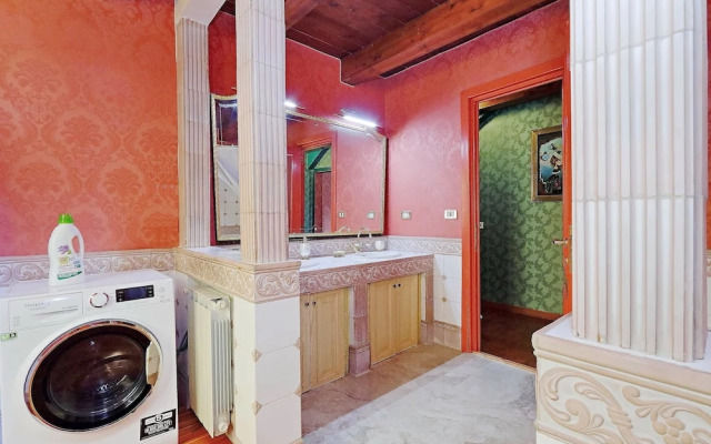 Luxor Domus Trastevere
