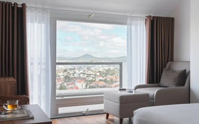 Dalat Roof Hotel