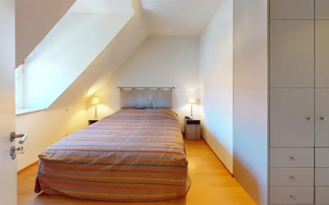 Duplex in Knokke Near North Sea Beach