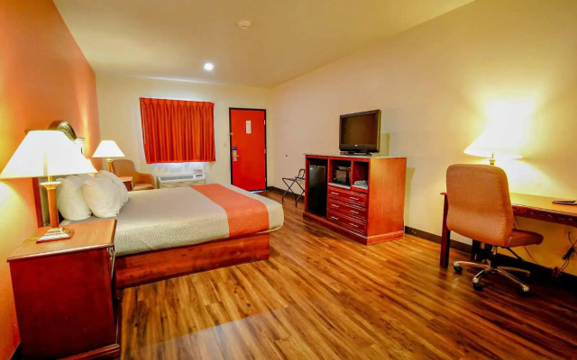 Motel 6 Atoka, OK