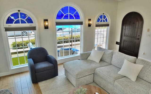 Belmont Shore Beach House