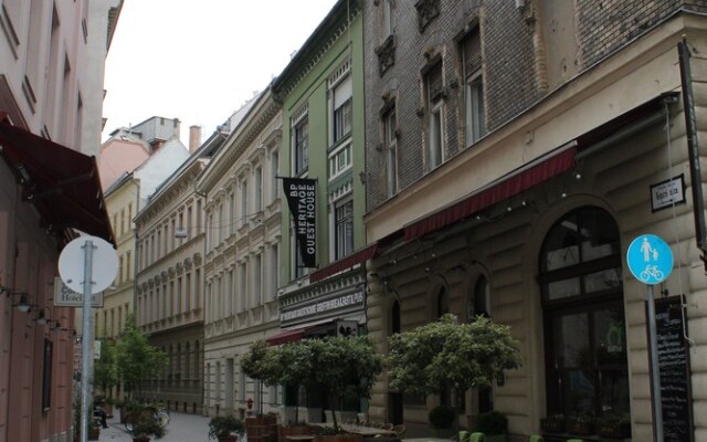 Отель Budapest Heritage Guest House Будапешт вид на фасад