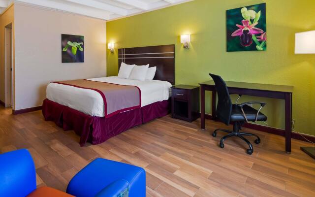 Отель Best Western Orlando West вид на фасад