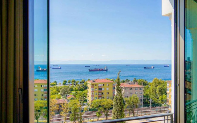 The Grand Mira Hotel
