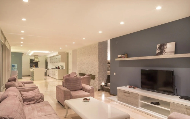 Villa Avon