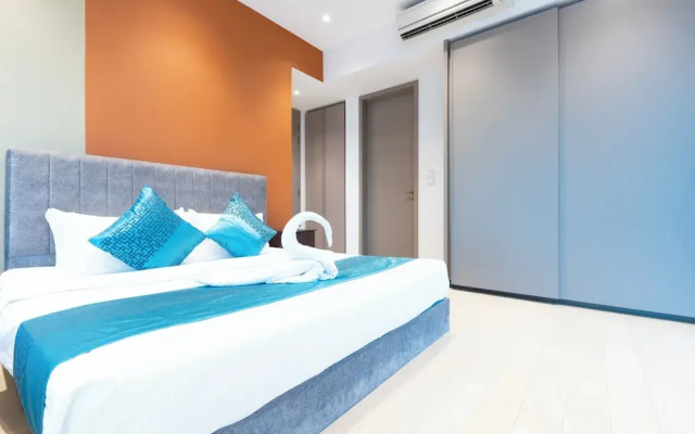 Moonway Luxury Suites At Eaton Residence