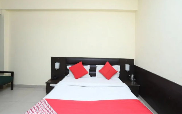 OYO 44364 Hotel Gaurab