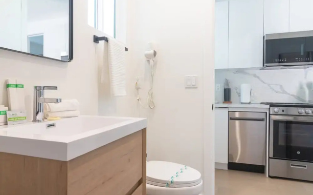 Scandinavian-style 1BR Apartment Built 2024 p80