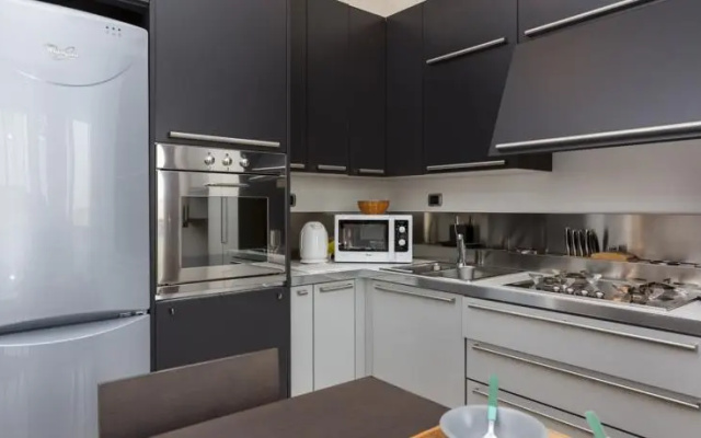 Omodeo Halldis Apartment