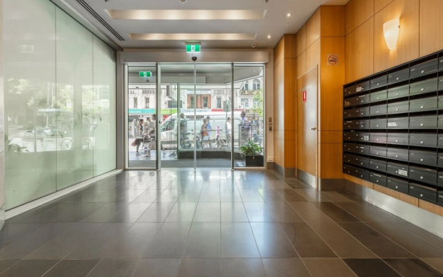 1714-250 Elizabeth, 2 Big Bedrooms, Heart of Melbourne CBD