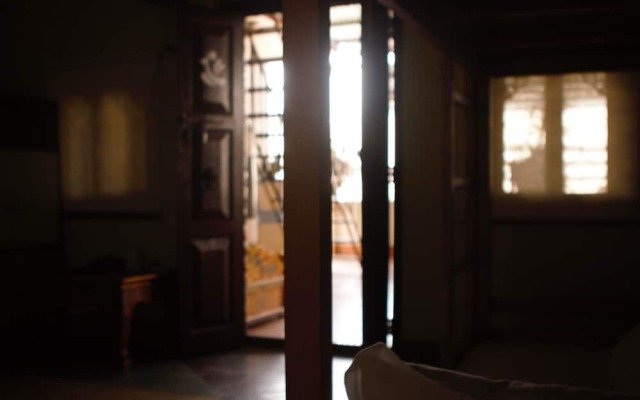 Отель Hostel Milarepa Непал, Катманду - отзывы, цены и фото номеров - забронировать отель Hostel Milarepa онлайн вид на фасад
