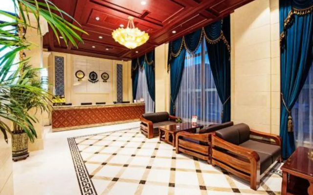 Xinwei Business Hotel