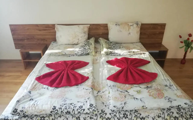 Hotel Touristic Home Kailaka