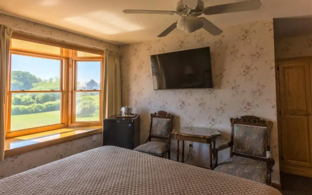 Rose Farm Inn