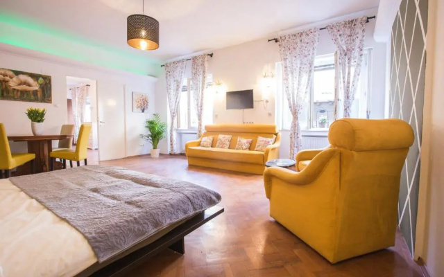 Color Apartments Nicolae Tonitza St