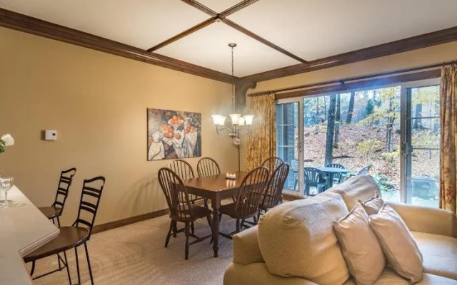 Les Manoirs - Tremblant Resort Lodging
