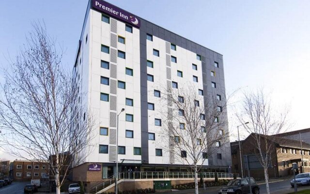 Premier Inn Bradford Central 0