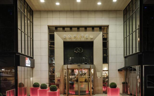 Отель Sofitel Lisbon Liberdade вид на фасад