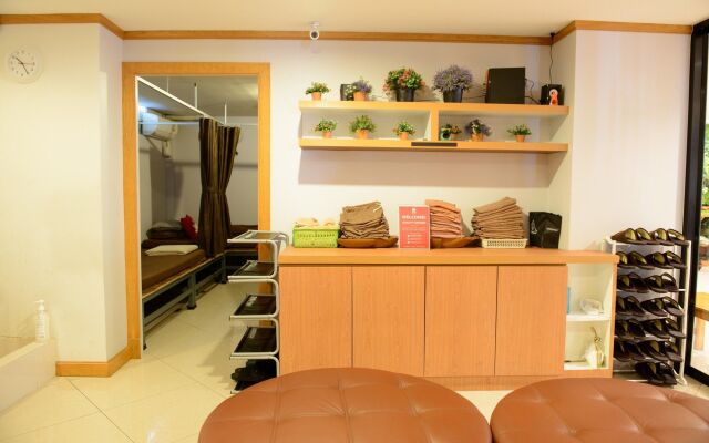 Отель ZEN Rooms Ratchaprarop Таиланд, Бангкок - отзывы, цены и фото номеров - забронировать отель ZEN Rooms Ratchaprarop онлайн