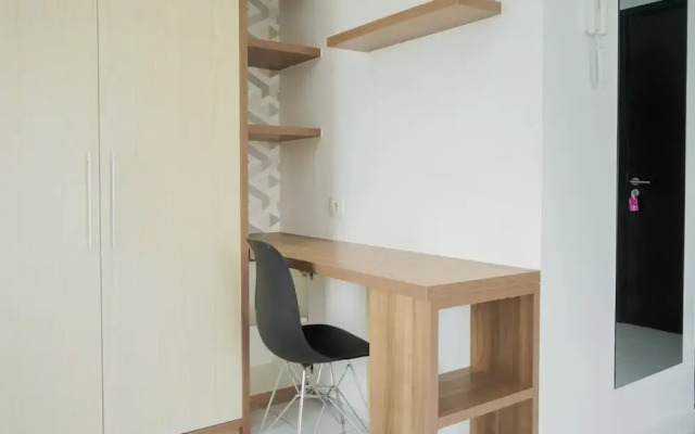 Fancy And Nice Studio At Casa De Parco Apartment