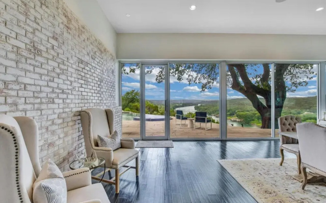 THE Above Vista Estate on Lake Austin