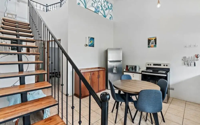Bright and Spacious Loft-Style Apartment a Five-Minute Walk to the Beach