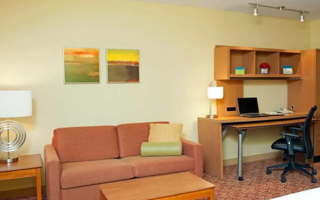 MainStay Suites Bloomington near University
