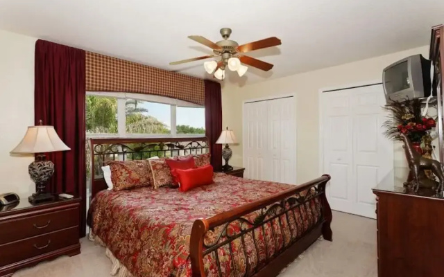 8023 Acadia Estates