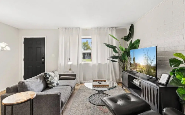 Fashion Square Apt3