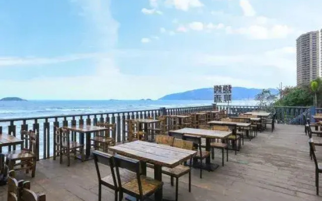 Huizhou Double Moon Bay Evening Wind Holiday Sea View Apartment