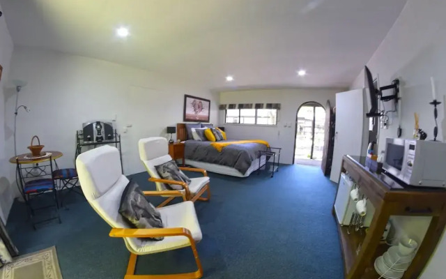 Te Popo Gardens Rural Retreat