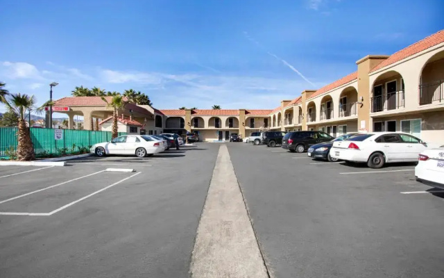 OYO Hotel Palmdale - Antelope Valley
