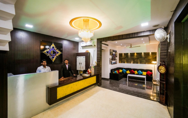 Hotel Crossroad