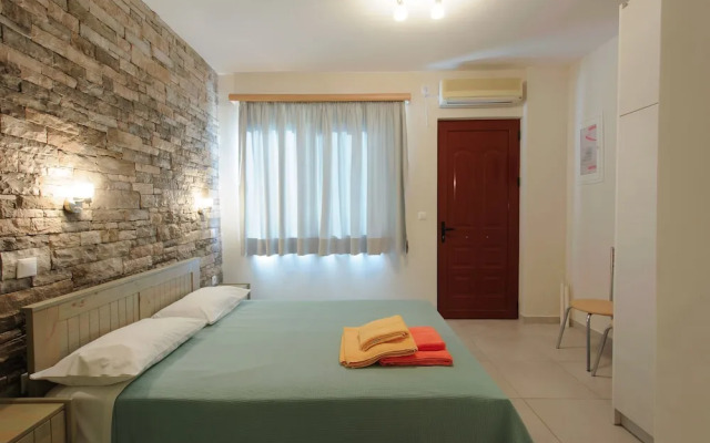 Holiday Rooms