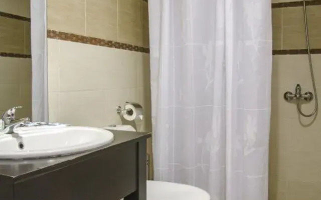 Evridika Hills Aparthotel