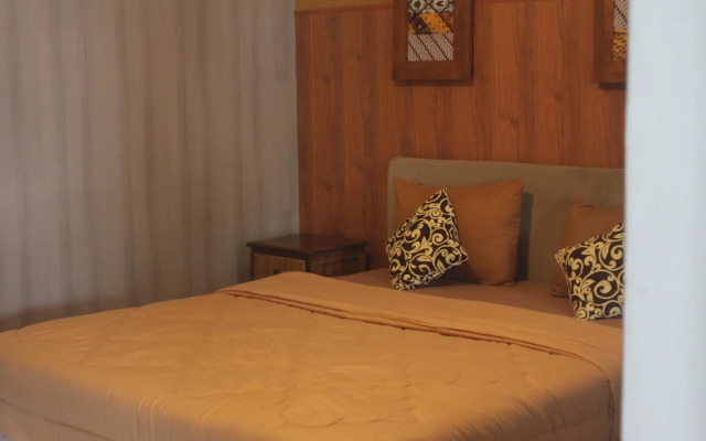 Candra Dewi Hotel