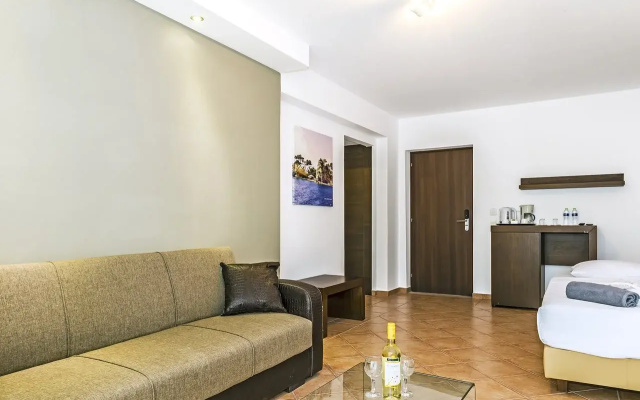 White Olive Premium Laganas - All Inclusive