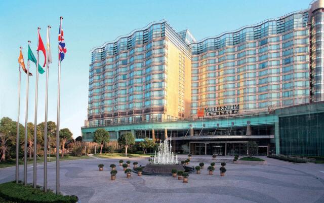 Отель Grand Millennium HongQiao Shanghai Китай, Шанхай - отзывы, цены и фото номеров - забронировать отель Grand Millennium HongQiao Shanghai онлайн вид на фасад