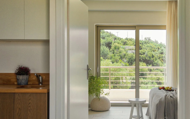 Prima Vista Beachfront Boutique Hotel